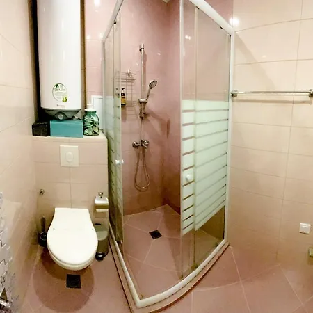 Location !!free Parking!! 